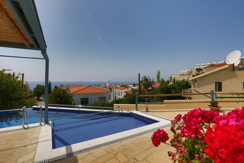 Villa Infinite Blu Paphos Eksteriør billede