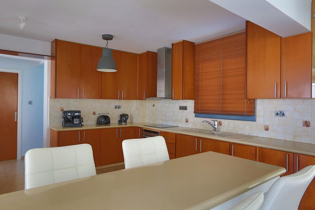 Villa Infinite Blu Paphos Eksteriør billede