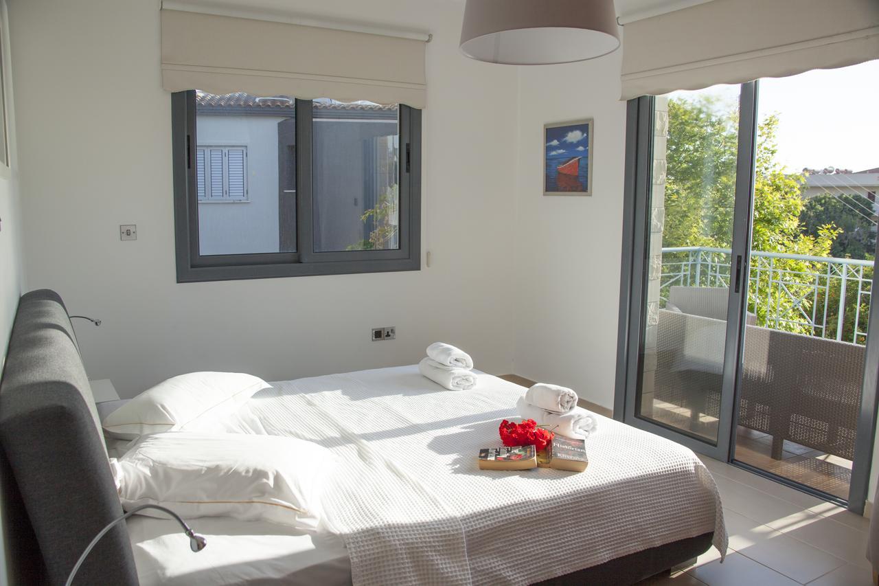 Villa Infinite Blu Paphos Eksteriør billede